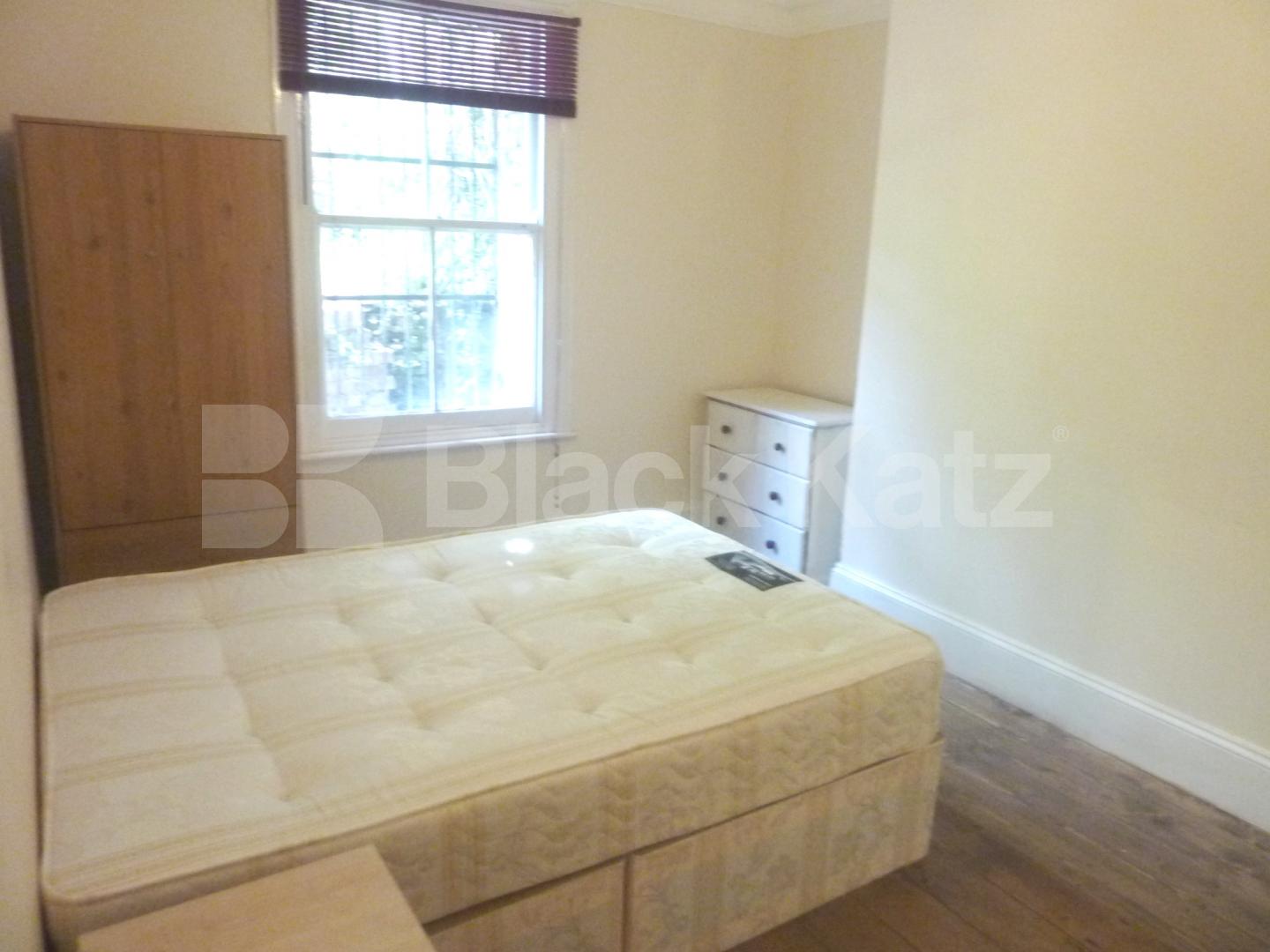 			NEW INSTRUCTION!, 3 Bedroom, 1 bath, 1 reception Flat			 Hillmarton Road, CALEDONIAN ROAD 